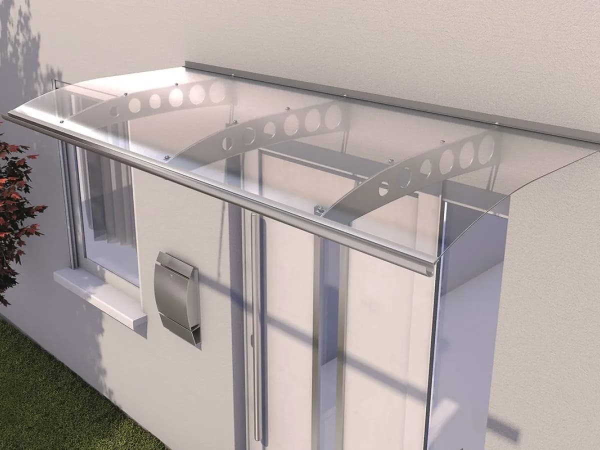 Jak zrobić daszek nad schodami – krok po kroku do idealnego zadaszenia