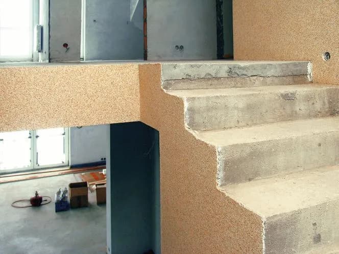 Jak kleić schody z kamienia: uniknij najczęstszych błędów montażu